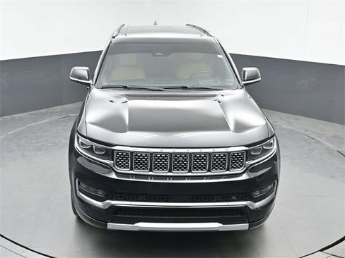 Used 2022 Jeep Grand Wagoneer Series III image 24