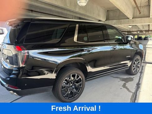 Used 2026 Chevrolet Tahoe High Country AWD/4WD image 18