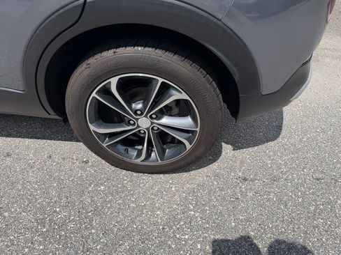 Used 2022 Buick Encore GX Select FWD image 9