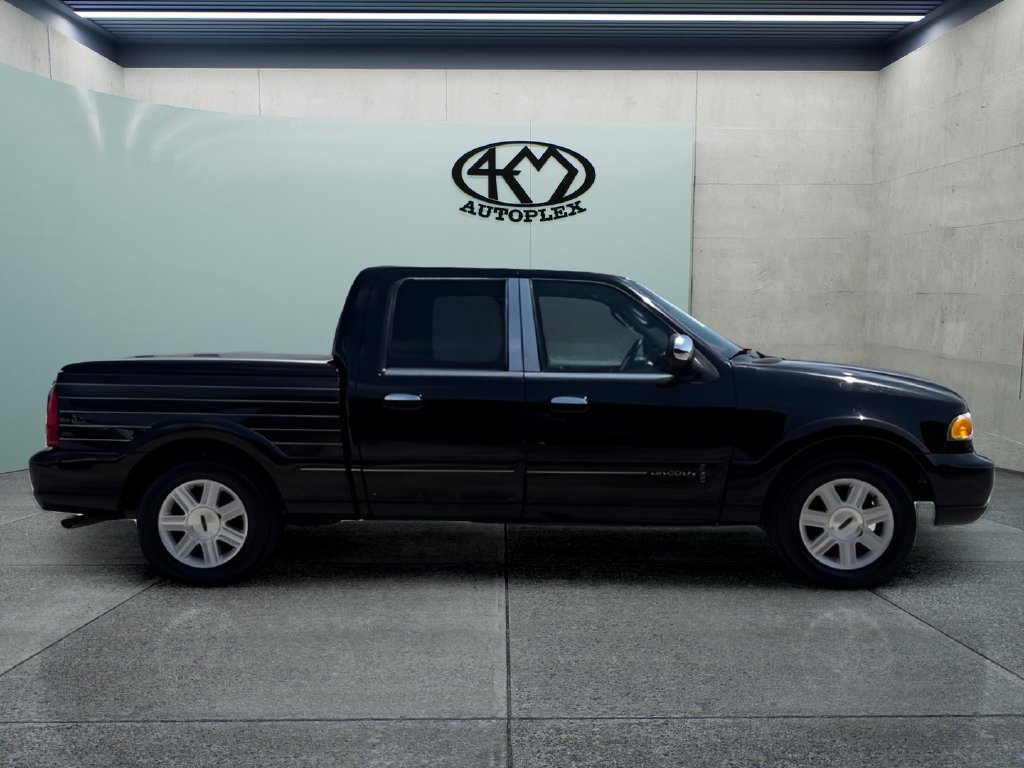 Used 2002 Lincoln Blackwood RWD image 2