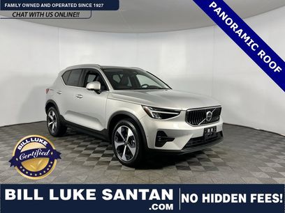 Used 2025 Volvo XC40 B5 Plus