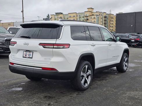 New 2025 Jeep Grand Cherokee L Limited image 8