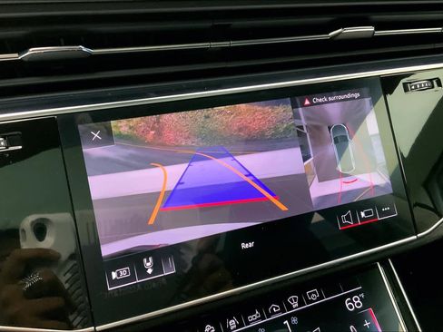 Used 2019 Audi Q8 Prestige w/ Luxury Package AWD/4WD image 28