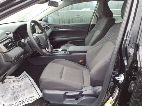 Used 2025 Toyota Camry LE image 22