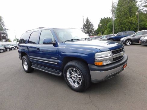 Used 2001 Chevrolet Tahoe LT w/ LT Preferred Equipment Group AWD/4WD image 1