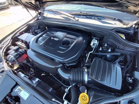 Used 2019 Jeep Grand Cherokee Laredo w/ Laredo X Package image 12