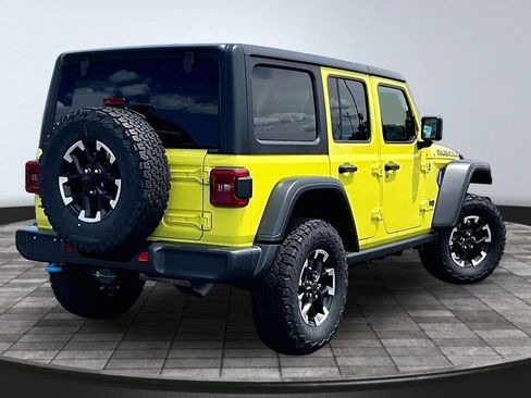 Used 2024 Jeep Wrangler Unlimited Rubicon 4xe AWD/4WD image 2