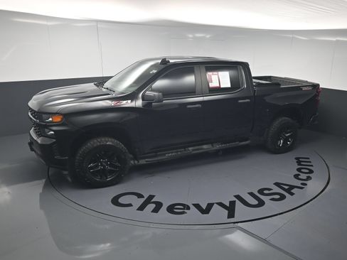 Used 2021 Chevrolet Silverado 1500 Custom Trail Boss w/ Midnight Edition AWD/4WD image 28