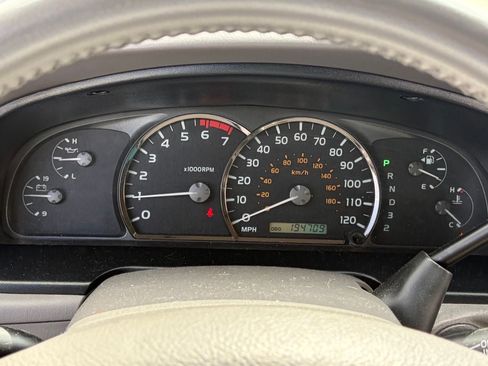 Used 2007 Toyota Sequoia SR5 w/ Preferred Pkg RWD image 12