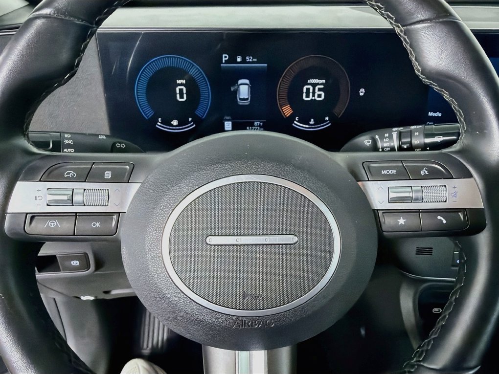 Used 2025 Hyundai Kona SEL AWD/4WD image 16