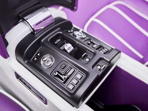 Used 2008 Rolls-Royce Phantom Drophead Coupe image 74