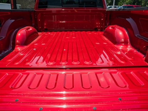 New 2026 RAM 2500 Laramie AWD/4WD image 10