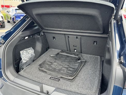 Used 2023 Volkswagen ID.4 Pro S Plus RWD image 39