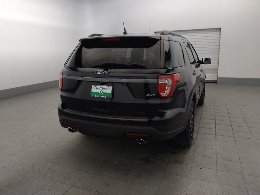 Used 2019 Ford Explorer XLT w/ Equipment Group 202A AWD/4WD image 7