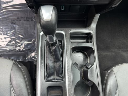 Used 2017 Ford Escape Titanium AWD/4WD image 28