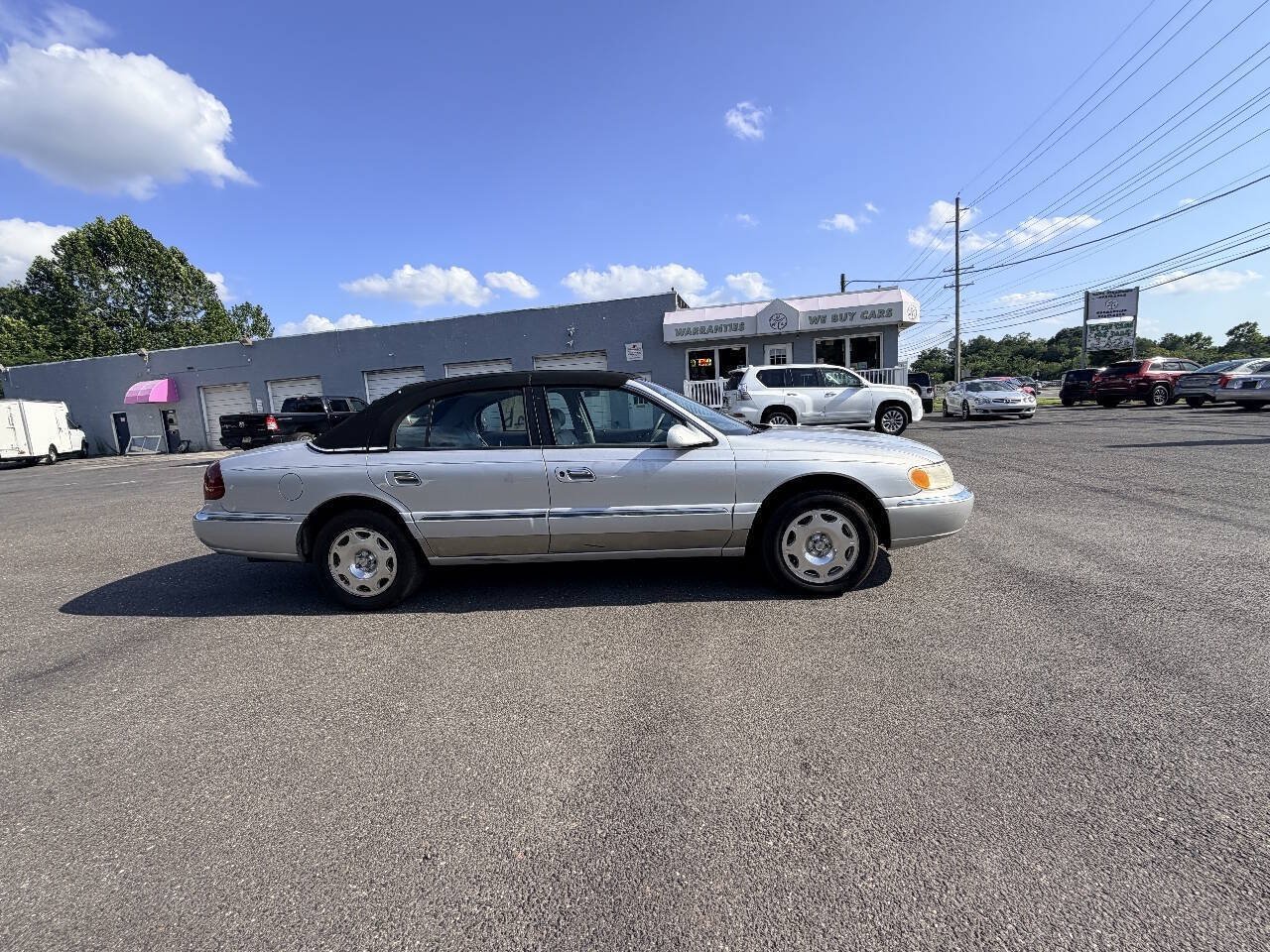 Used 1998 Lincoln Continental FWD image 16