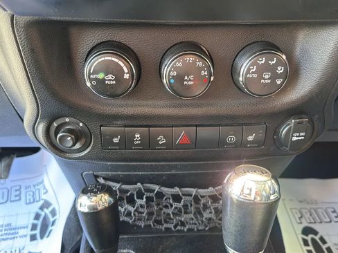 Used 2012 Jeep Wrangler Unlimited Sahara w/ Connectivity Group image 22