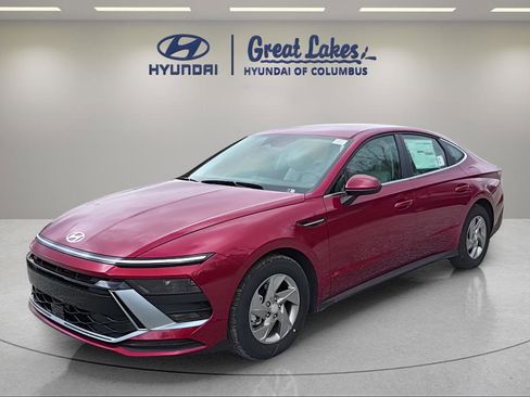 New 2026 Hyundai Sonata SE FWD image 1