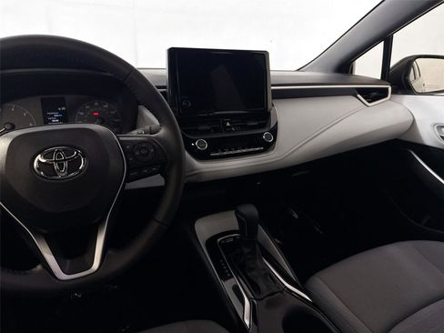 Certified 2023 Toyota Corolla SE image 30