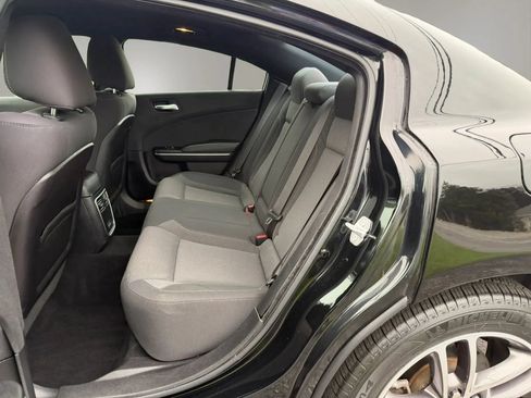 Used 2019 Dodge Charger SXT AWD/4WD image 32