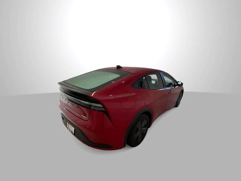 Used 2026 Toyota Prius Plug-In Hybrid FWD image 8