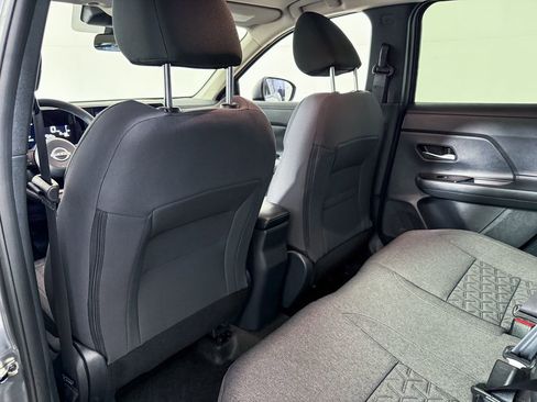 Certified 2025 Nissan Kicks SV image 35