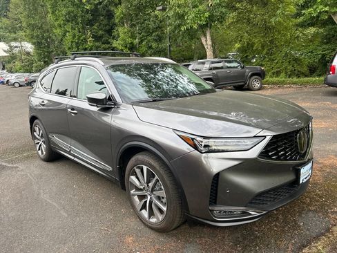Used 2026 Acura MDX FWD w/ Technology Package image 2