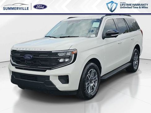 New 2026 Ford Expedition Active RWD image 9