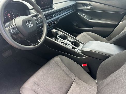 Used 2023 Honda Accord EX image 11