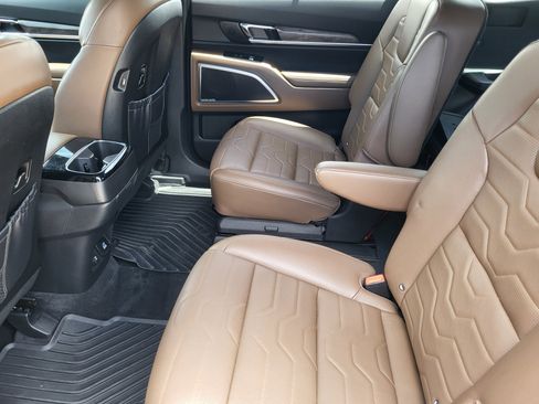 Used 2020 Kia Telluride SX w/ SX Prestige Package AWD/4WD image 24
