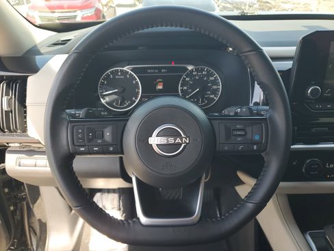 Certified 2022 Nissan Pathfinder SV FWD image 17