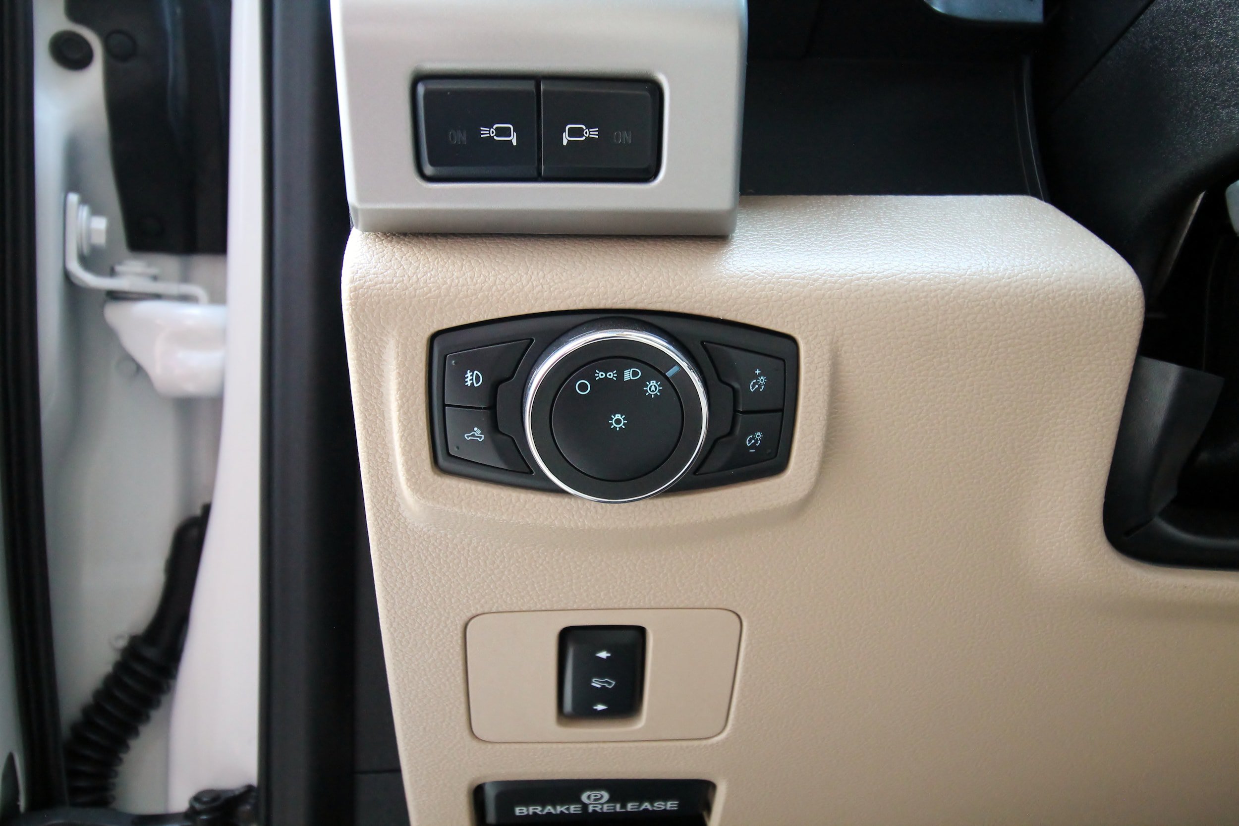 Used 2021 Ford F250 Lariat w/ Lariat Value Package AWD/4WD image 25