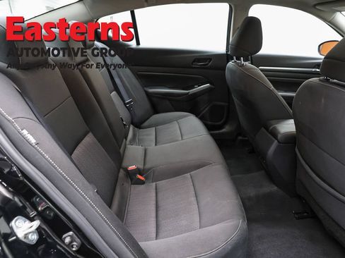 Used 2023 Nissan Altima 2.5 SV w/ SV Premium Package AWD/4WD image 25