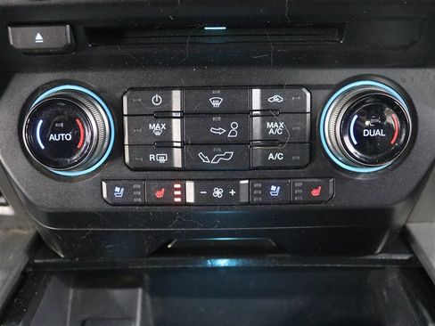 Used 2018 Ford F150 Raptor w/ Equipment Group 802A Luxury image 32