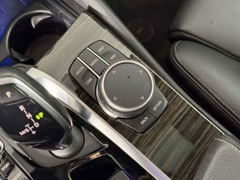 Used 2019 BMW 540i xDrive image 30