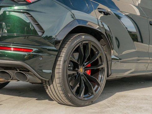 Used 2020 Lamborghini Urus image 38