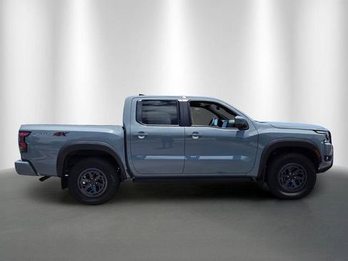 Used 2025 Nissan Frontier PRO-4X w/ Pro Convenience Package AWD/4WD image 6