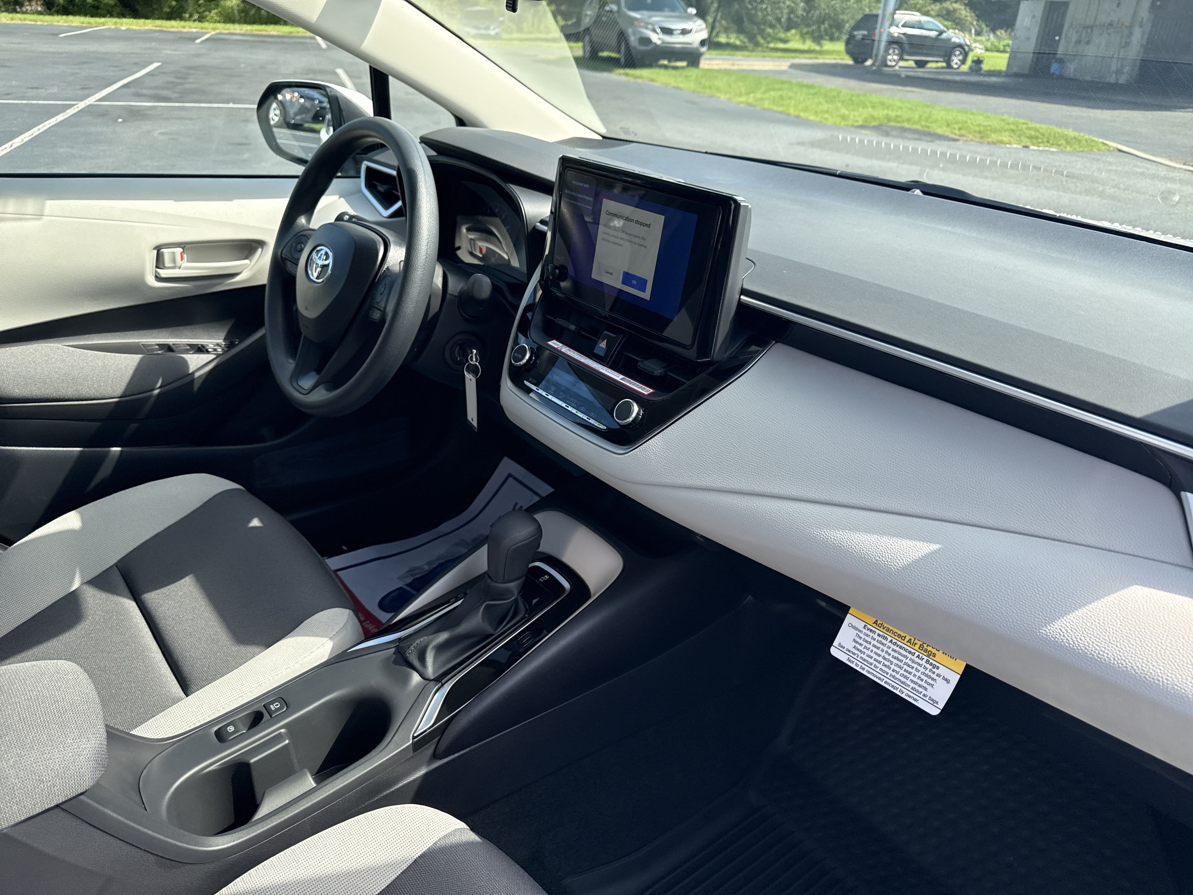 Used 2025 Toyota Corolla LE FWD image 35