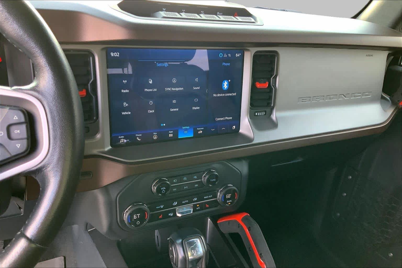 Used 2023 Ford Bronco Outer Banks w/ Sasquatch Package AWD/4WD image 7
