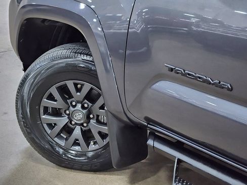 Used 2022 Toyota Tacoma SR5 RWD image 20
