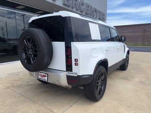 Used 2025 Land Rover Defender 110 S AWD/4WD image 9