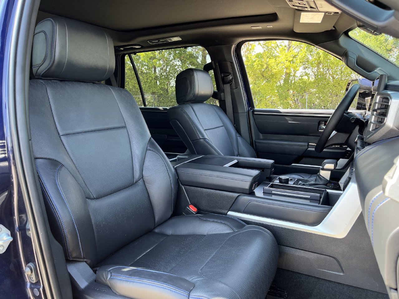Used 2023 Toyota Sequoia Platinum AWD/4WD image 25