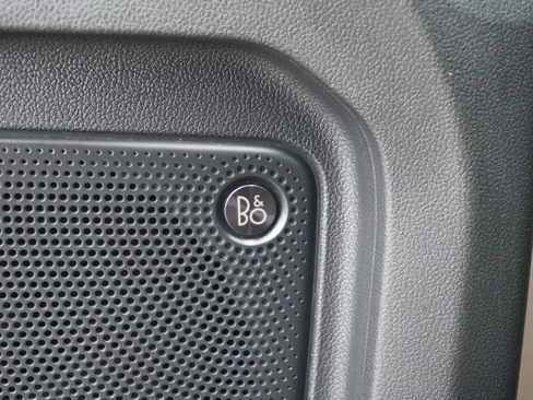 Used 2021 Ford Escape Titanium w/ Titanium Elite Package image 18