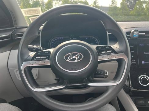 Used 2022 Hyundai Tucson SE AWD/4WD image 10
