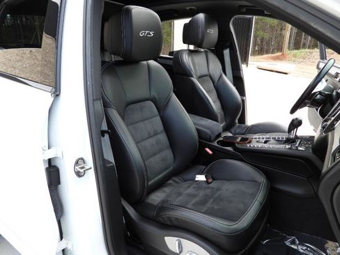 Used 2018 Porsche Macan GTS image 59