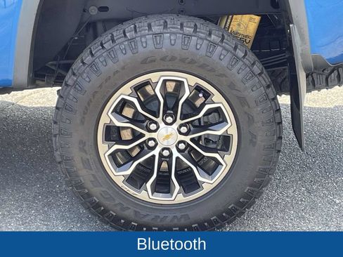 Used 2022 Chevrolet Colorado ZR2 AWD/4WD image 12