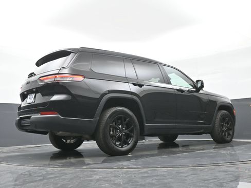 Used 2024 Jeep Grand Cherokee L Laredo AWD/4WD image 34