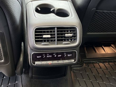 Used 2025 Mercedes-Benz GLS 450 4MATIC image 18
