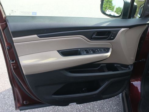 Used 2020 Honda Odyssey EX-L image 11
