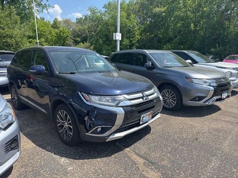 Used 2018 Mitsubishi Outlander SE AWD/4WD image 6